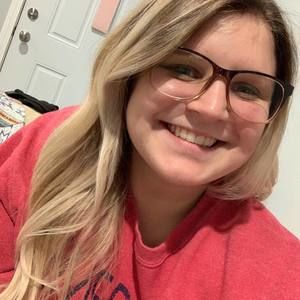 Meet your Posher, Alyssa